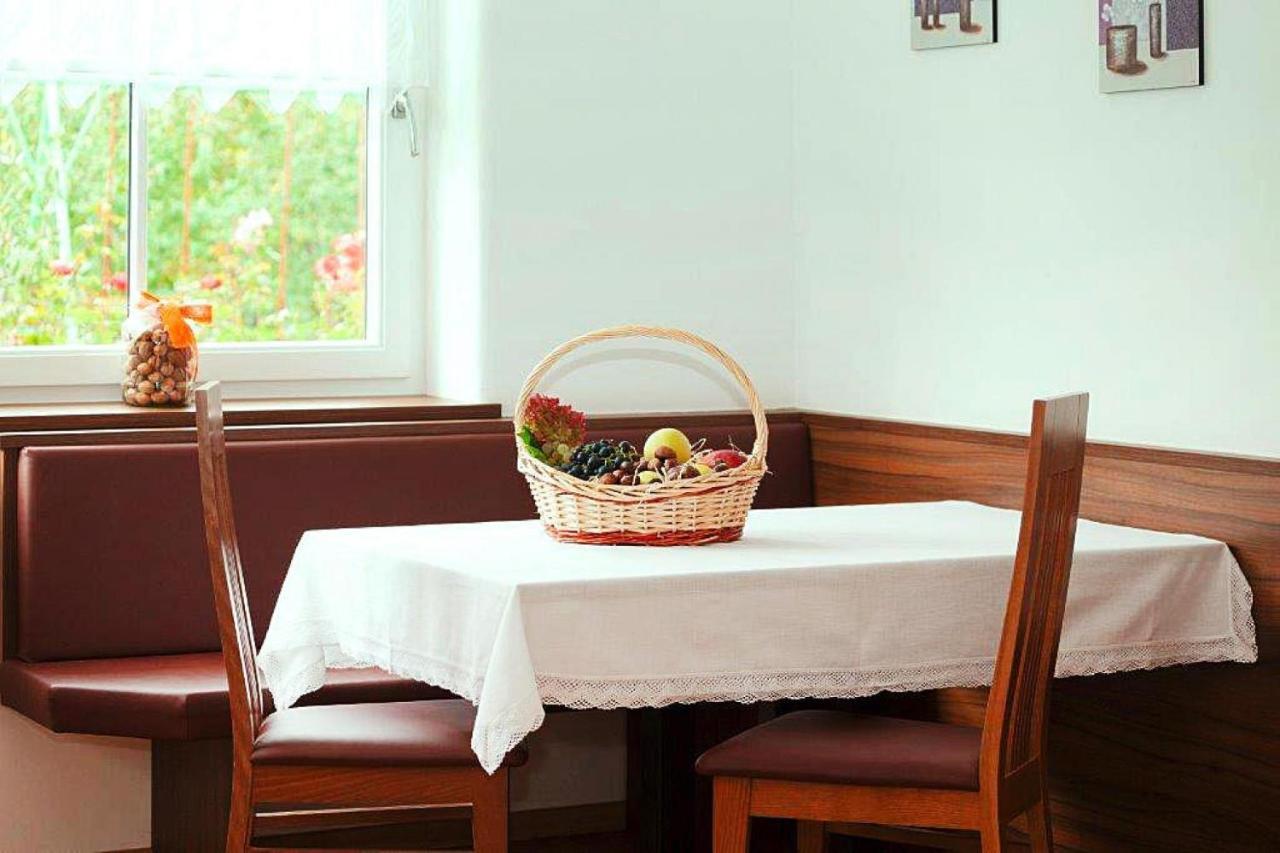 Apartment In Naz-Sciaves With Garden Natz-Schabs Екстер'єр фото